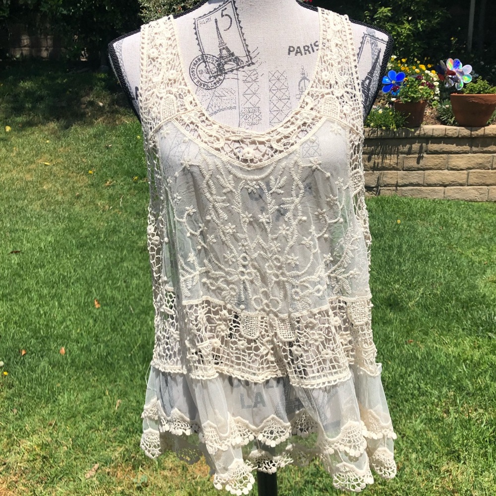 Beautiful lace top !!! #sexysummer
